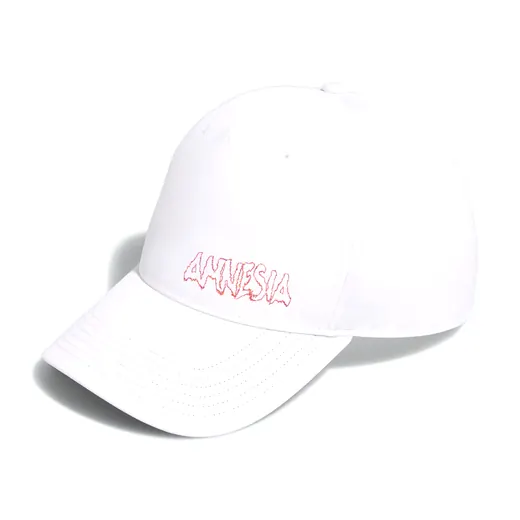 A white baseball cap.